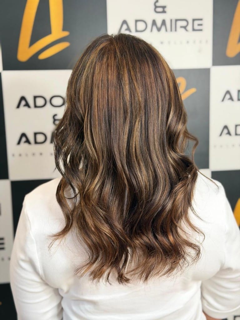 Honey and caramel balayage with soft waves